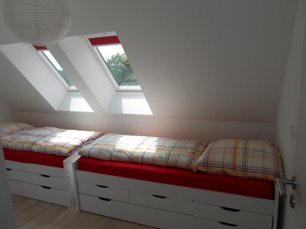 Ferienwohnungen Haus Glueckauf Kolpinsee Bilik gambar