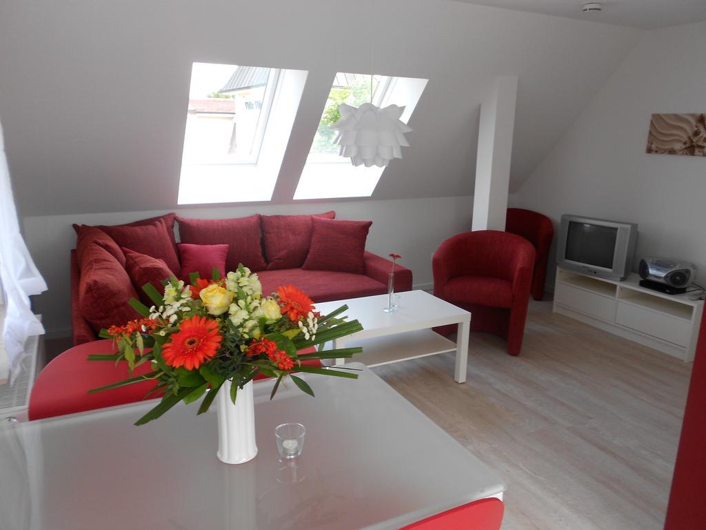 Ferienwohnungen Haus Glueckauf Kolpinsee Bilik gambar